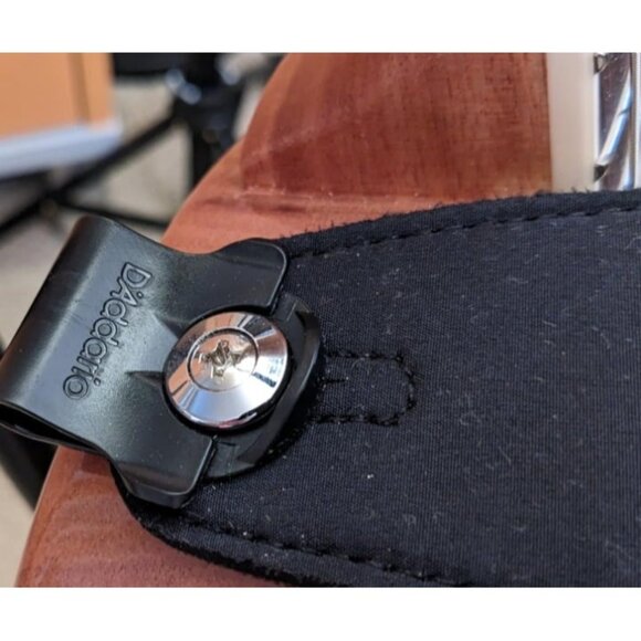 Dual-Lock Guitar Strap Lock - Guitar Strap Locks Set - Protect Your Instrument - Picture 2 of 3